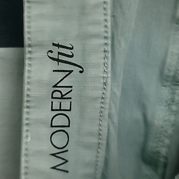 Jeans - Picture 2 of 4